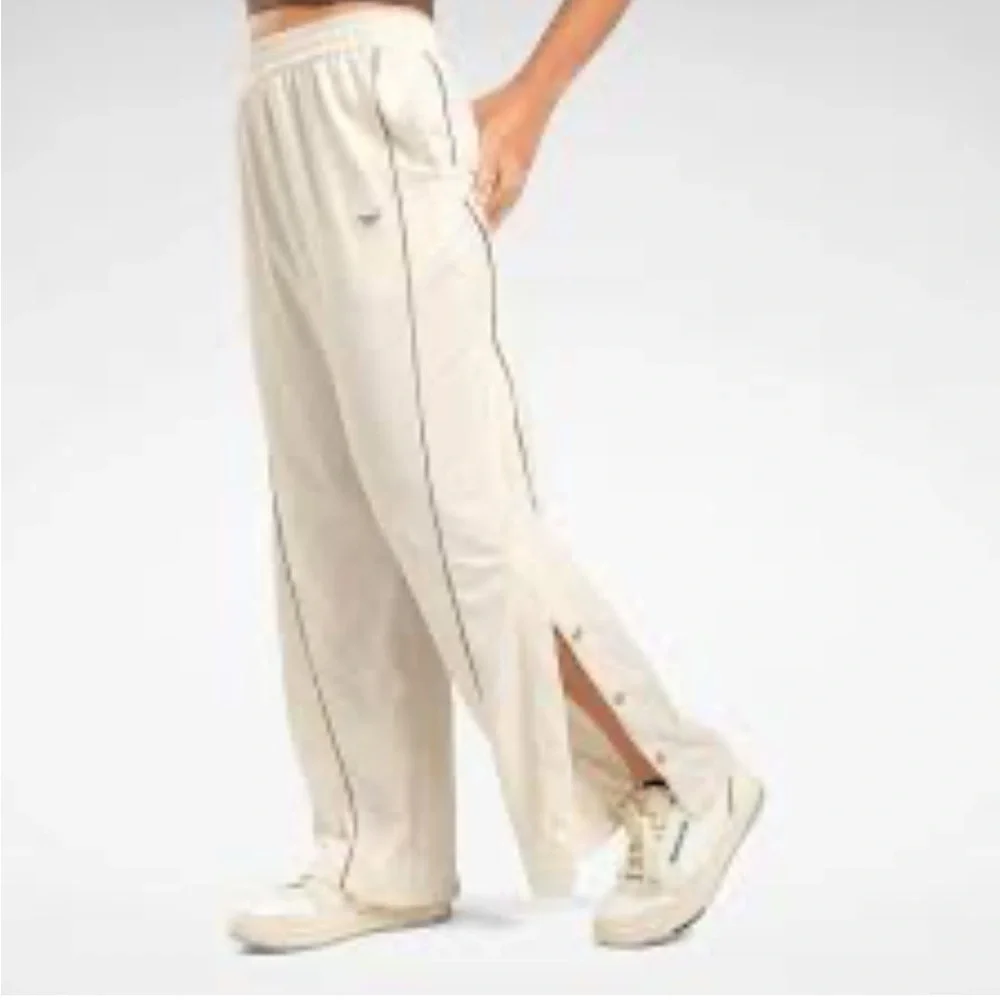 Reebok Baseball Creme & Brown Stripe Highrise Loose Track Pant Small - Picture 2 of 16